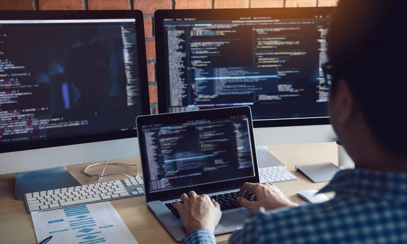 数据科学选型:R与Python如何赋能迁西县网站建设?